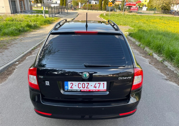 Skoda Octavia cena 28800 przebieg: 241123, rok produkcji 2011 z Złotoryja małe 191